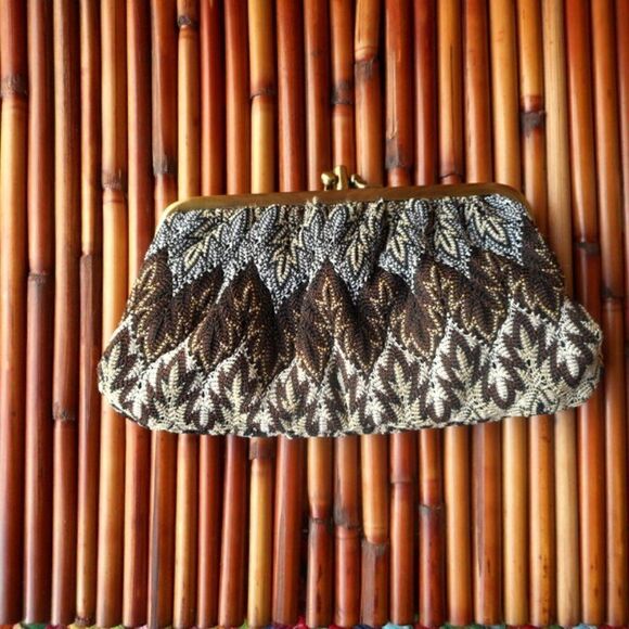 EUC LULU Black/Cream/Brown Leaves Fabric Coin Purse w/Gold Trim w/Kiss Clasp - Picture 2 of 6